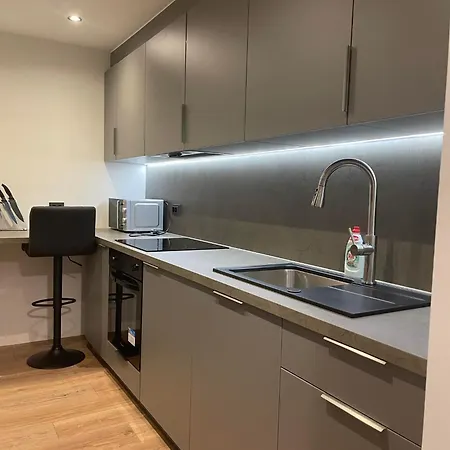 아파트 City Apartment 페르누