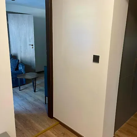 아파트 City Apartment